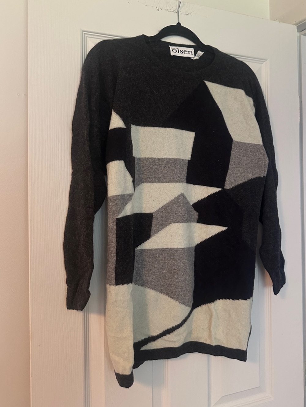 Olsen Women's Geometric Crewneck Sweater - Black & Gray